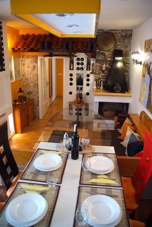 Guesthouse 7Even Mostar Esterno foto